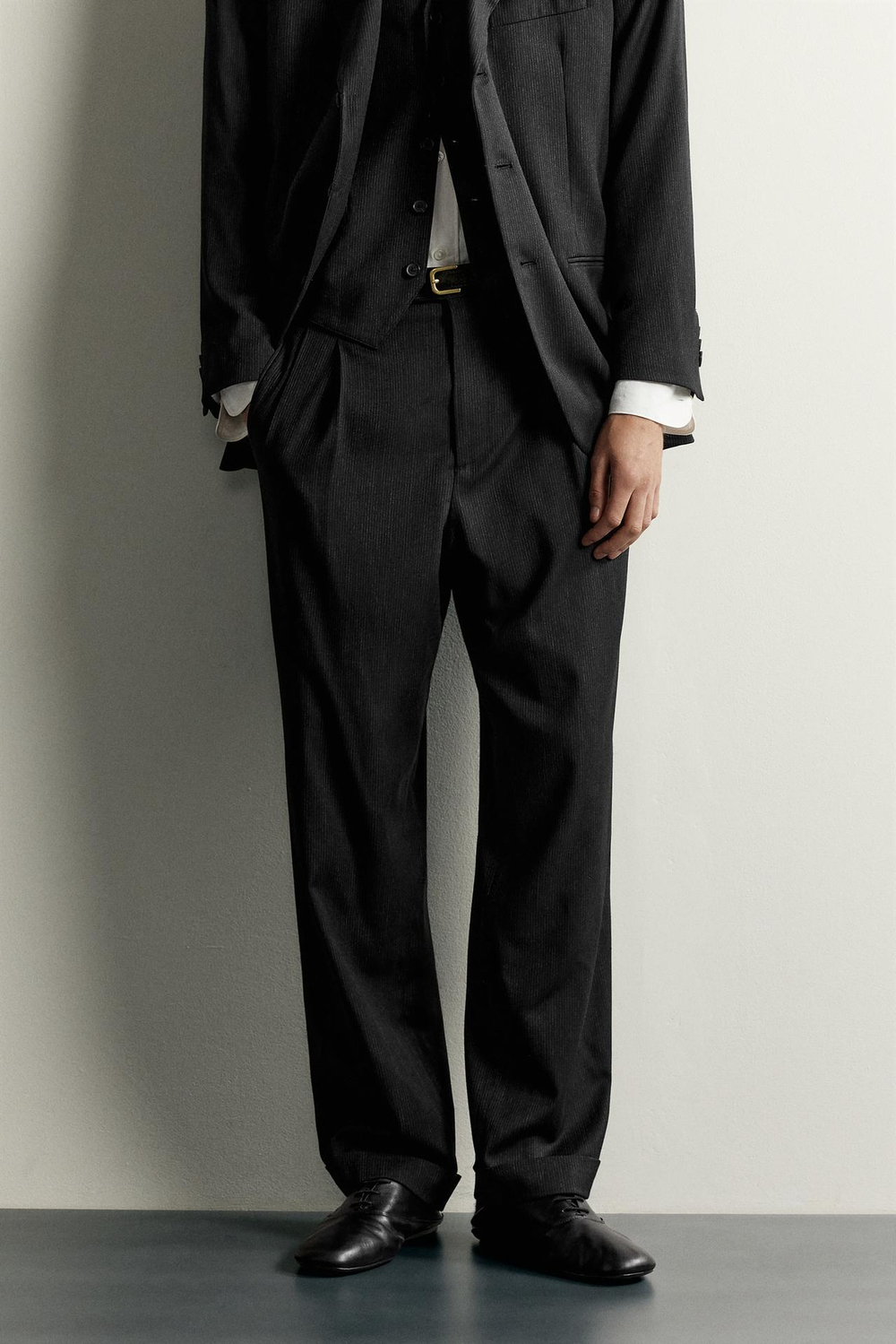 ZARA БРЮКИ RELAXED FIT В ПОЛОСКУ, ЧЕРНЫЙ