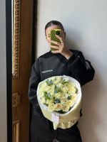 Букет из роз и оксипеталума
