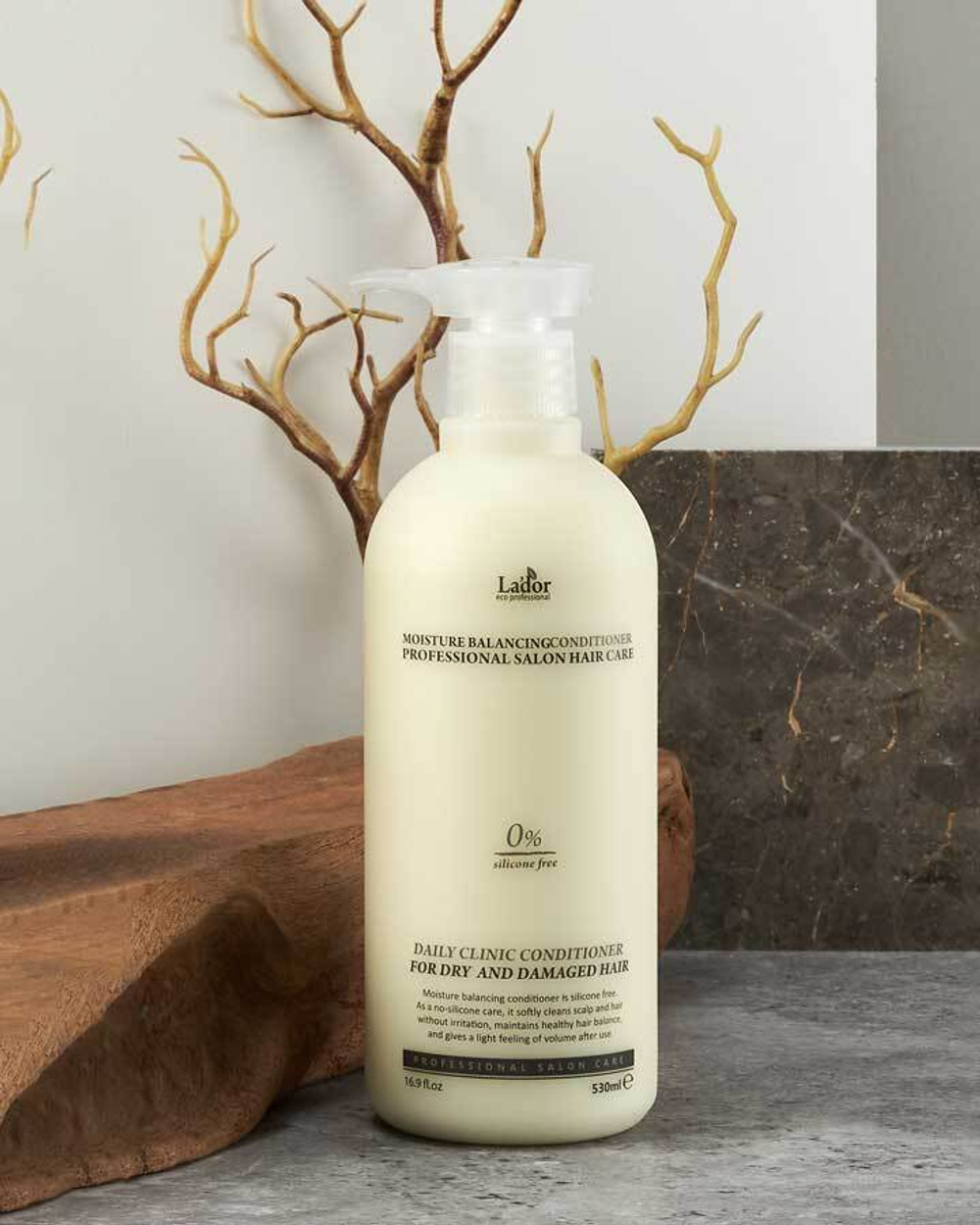 Увлажняющий бессиликоновый бальзам для волос Lador Moisture Balancing Conditioner