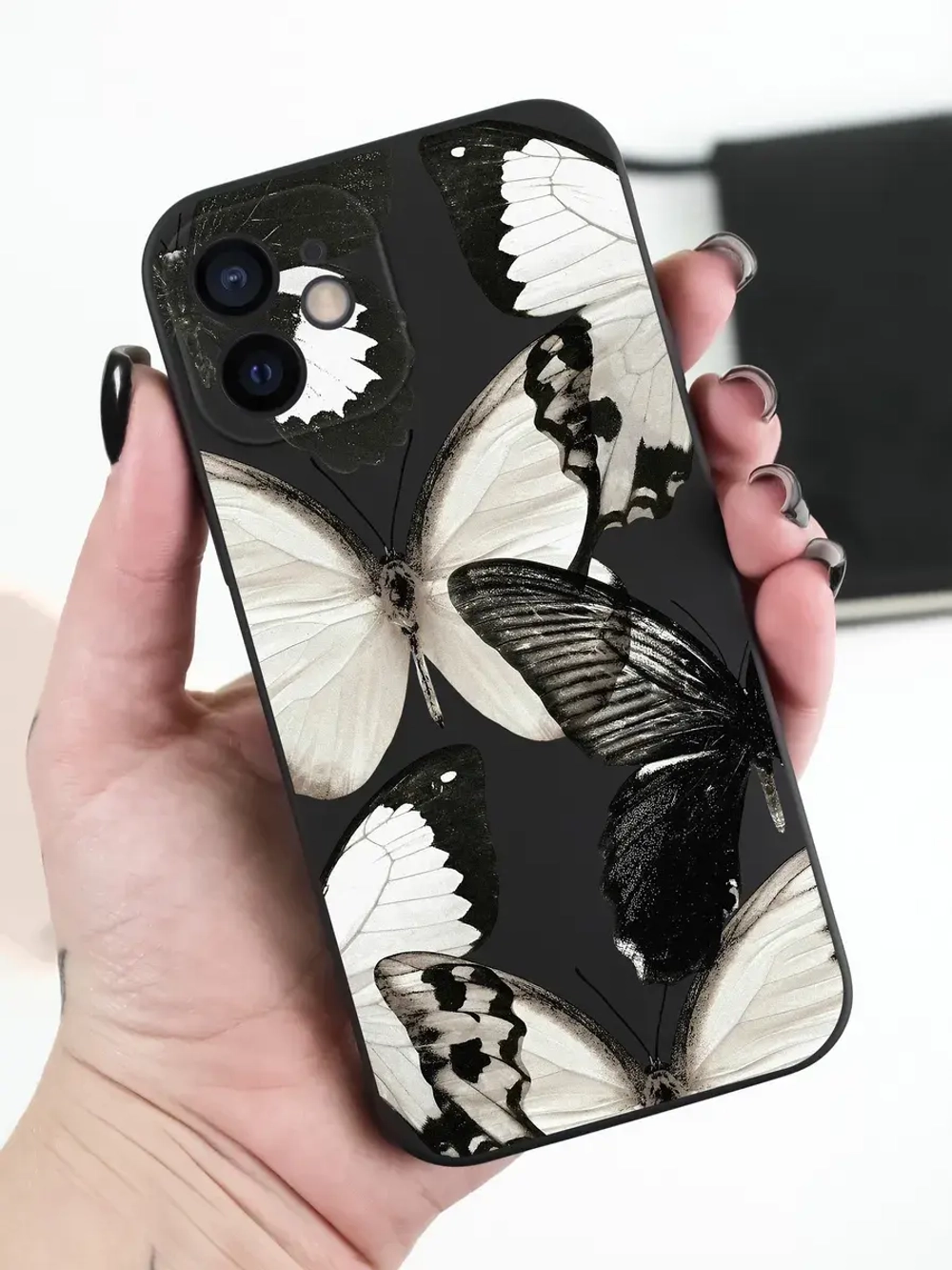 Чехол на iPhone 12 с принтом