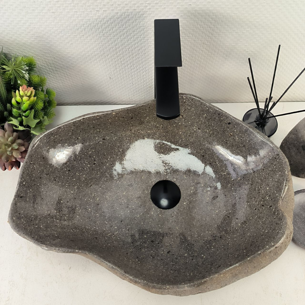 Раковина из речного камня RS-65116 52x39x15 из натурального камня