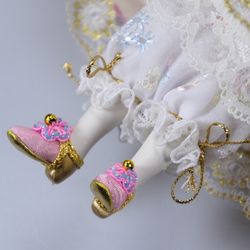 Кукла Маша с щелкунчиком