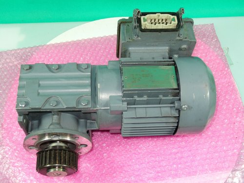 SEW-EURODRIVE WF30 DT71D4/TF/ASD1