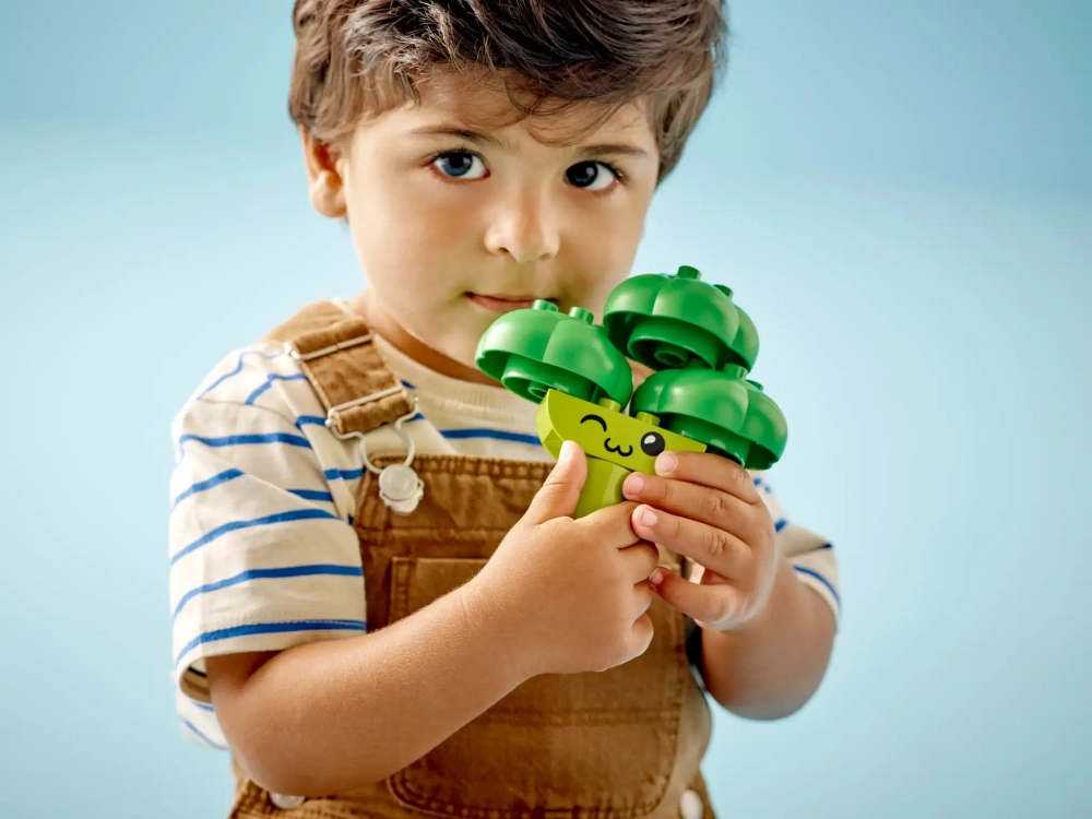 Конструктор LEGO Duplo 10982 Трактор для перевозки овощей и фруктов