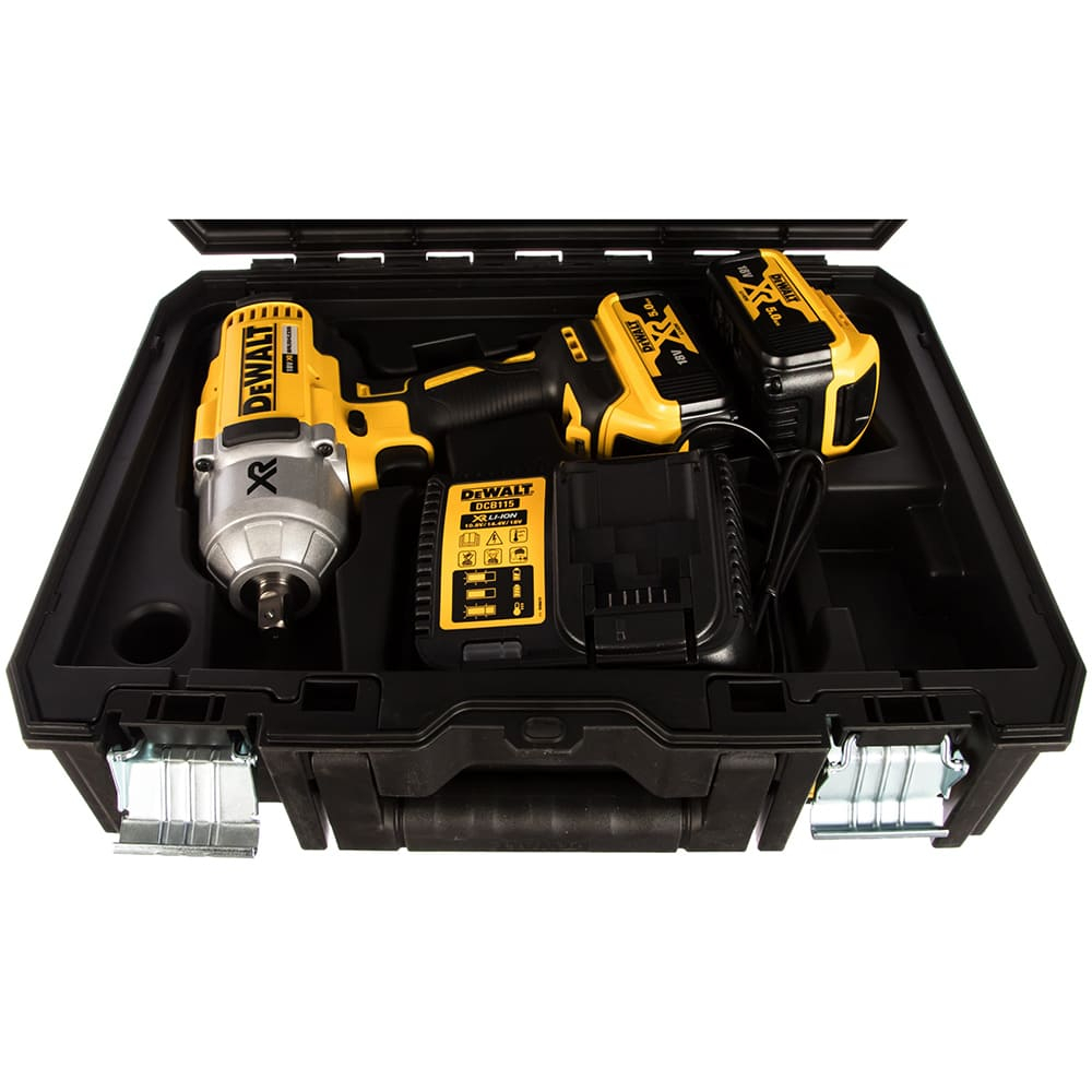 Аккумуляторный гайковерт DeWalt DCF899P2 ударный