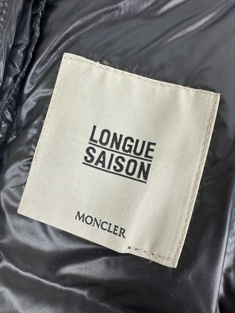 Пуховик Moncler