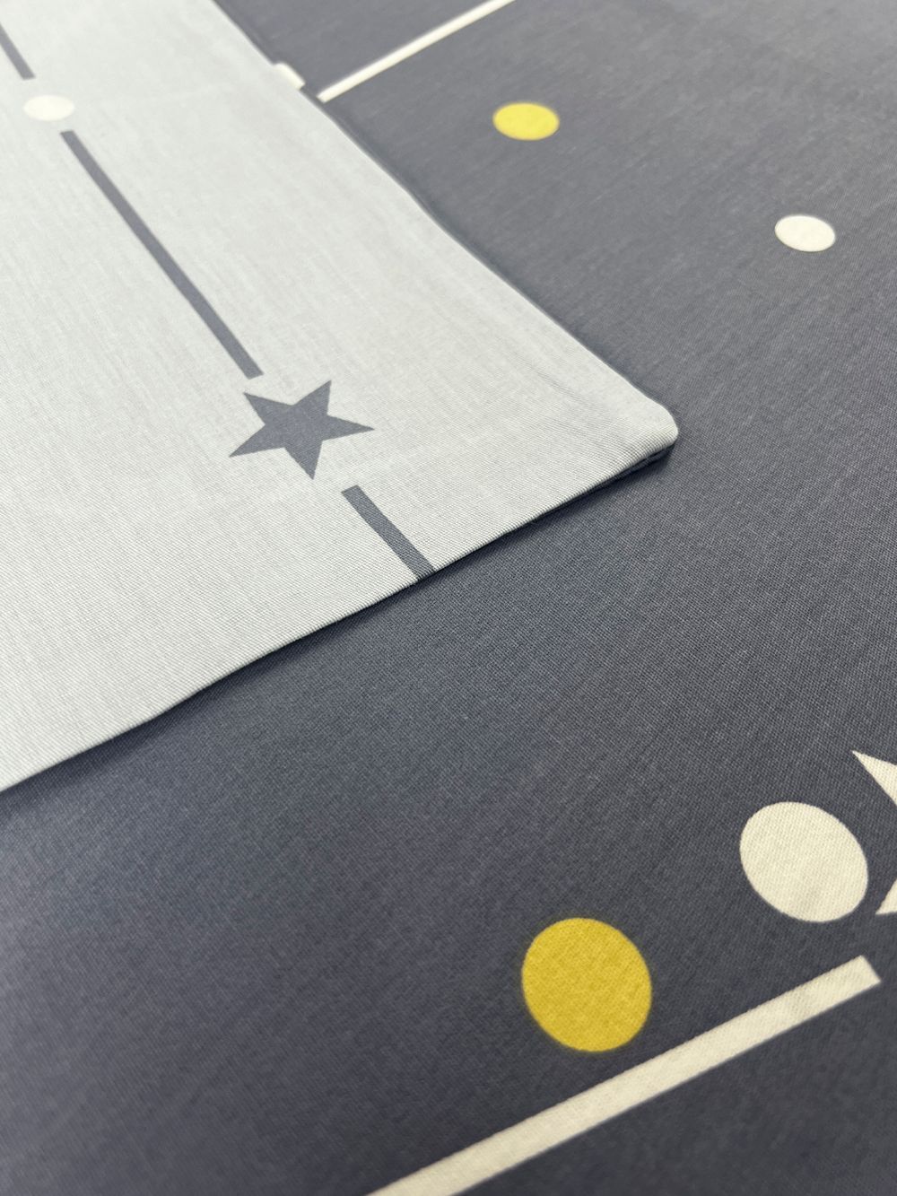 Постельное белье "Созвездия/Созвездия (компаньон)" евро наволочки 50х70 2шт Простынь на резинке 180х200 см Пододеяльник 200х215 см Сказка сатин