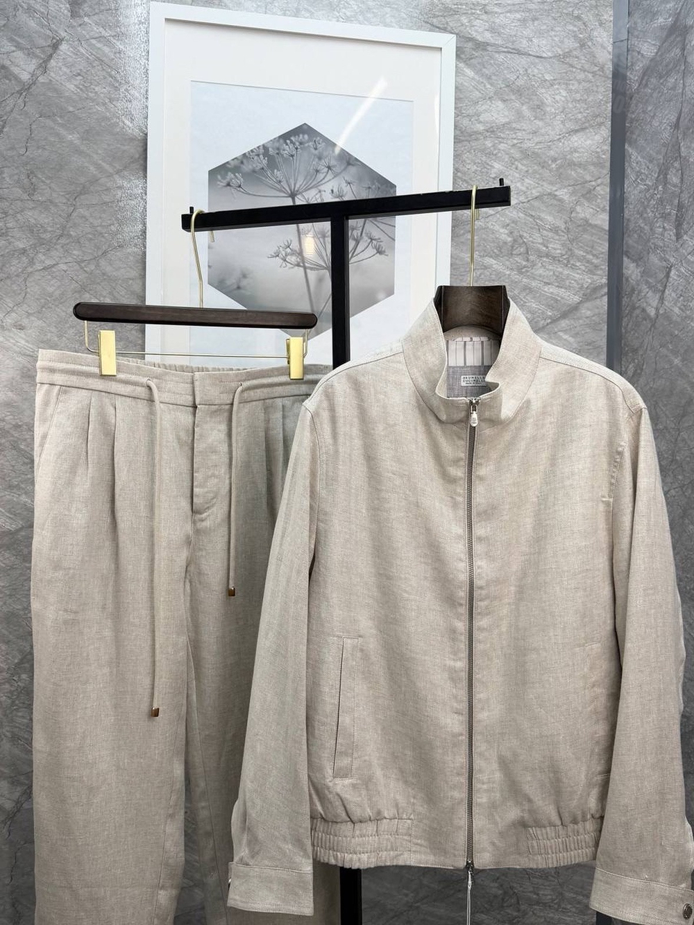 Льняной костюм Brunello Cucinelli