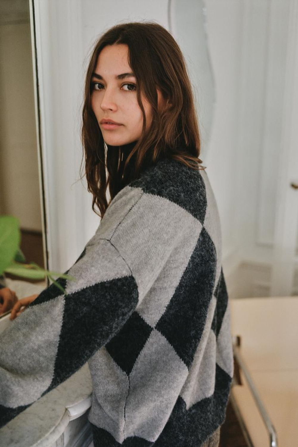 ZARA СВИТЕР С УЗОРОМ «РОМБЫ», СЕРЫЙ
