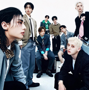 STRAY KIDS