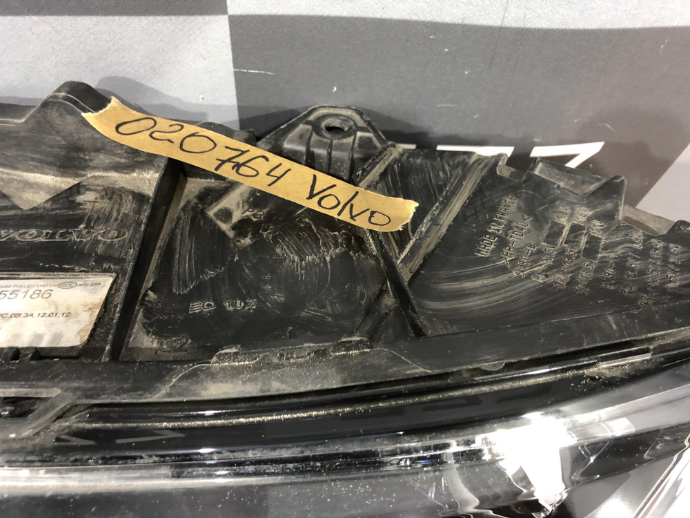 Фара левая Volvo S90 2 / V90 16-22 Б/У Оригинал 31655186