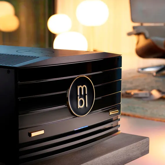 MBL 9011 Mono Stereo Power Amp Piano White Gold