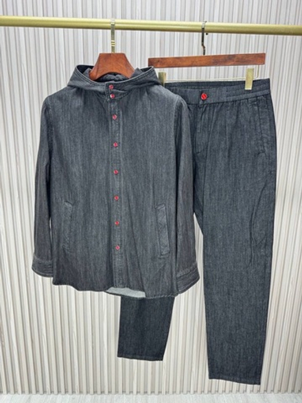 Джинсовый костюм Kiton