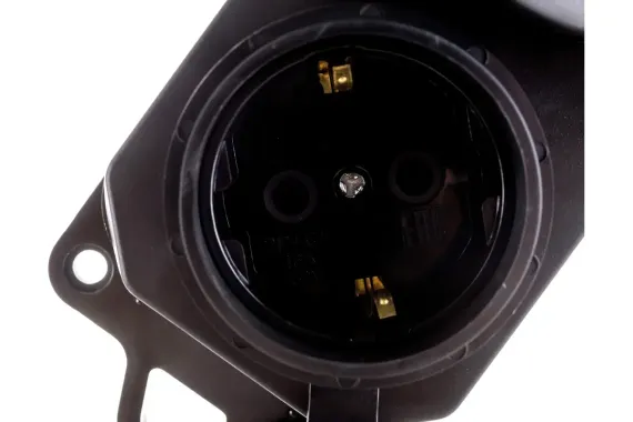 Колодка Navigator 3 гнезда с заземлением IP44 каучук + поликарбонат черная 11078