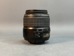Nikon D40 kit 18-55mm 3.5-5.6G II ED 28.000 кадров