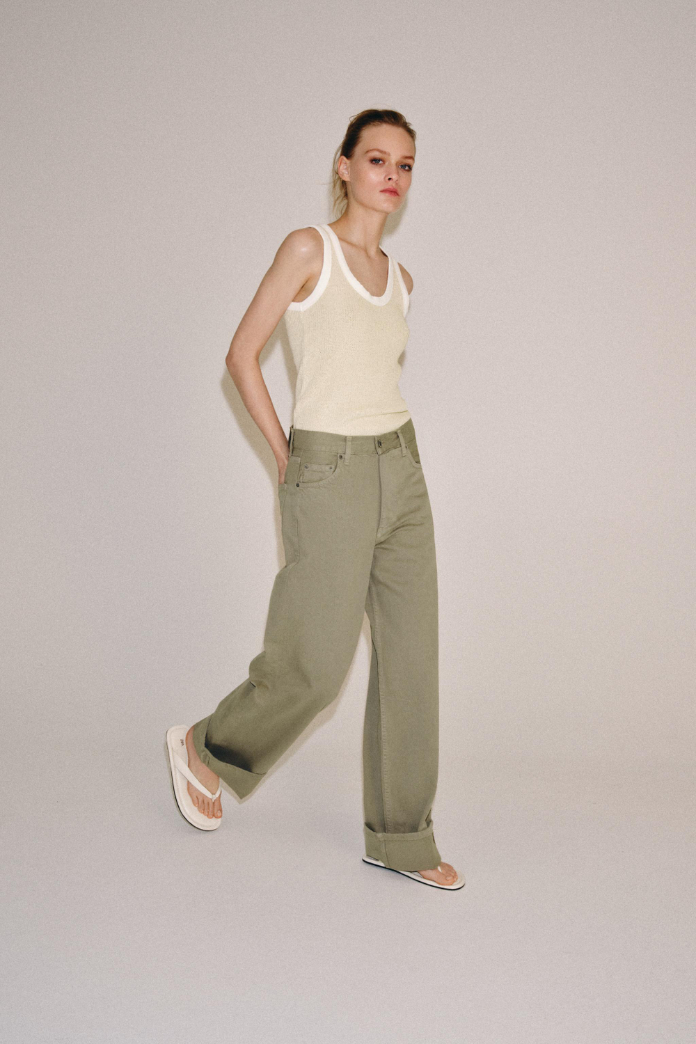 ДЖИНСЫ BAGGY СО СРЕДНЕЙ ПОСАДКОЙ — ZW COLLECTION — ZARA