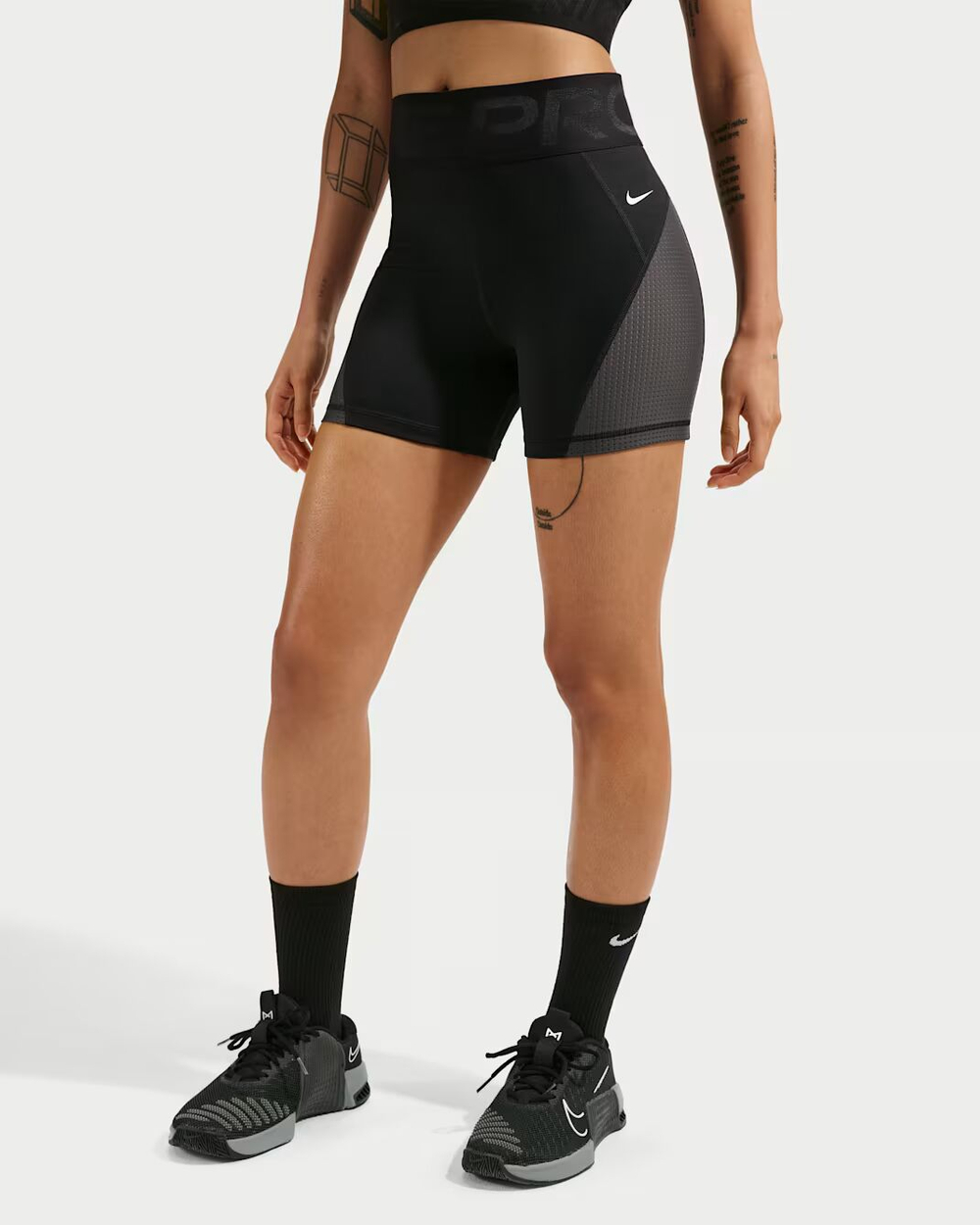 Nike Pro Sculpt Женские велосипедные шорты Dri-FIT с высокой талией (13 см) - NIKE