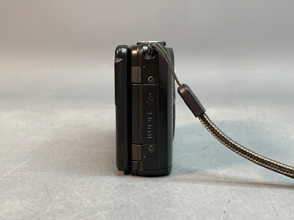Nikon Coolpix S6900