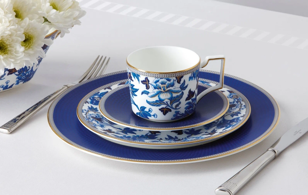 Wedgwood Миска с гибискусом 1,3 л EAN 701587159494