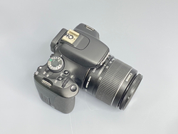 Canon 600D kit 18-55mm IS ll 28000 кадров