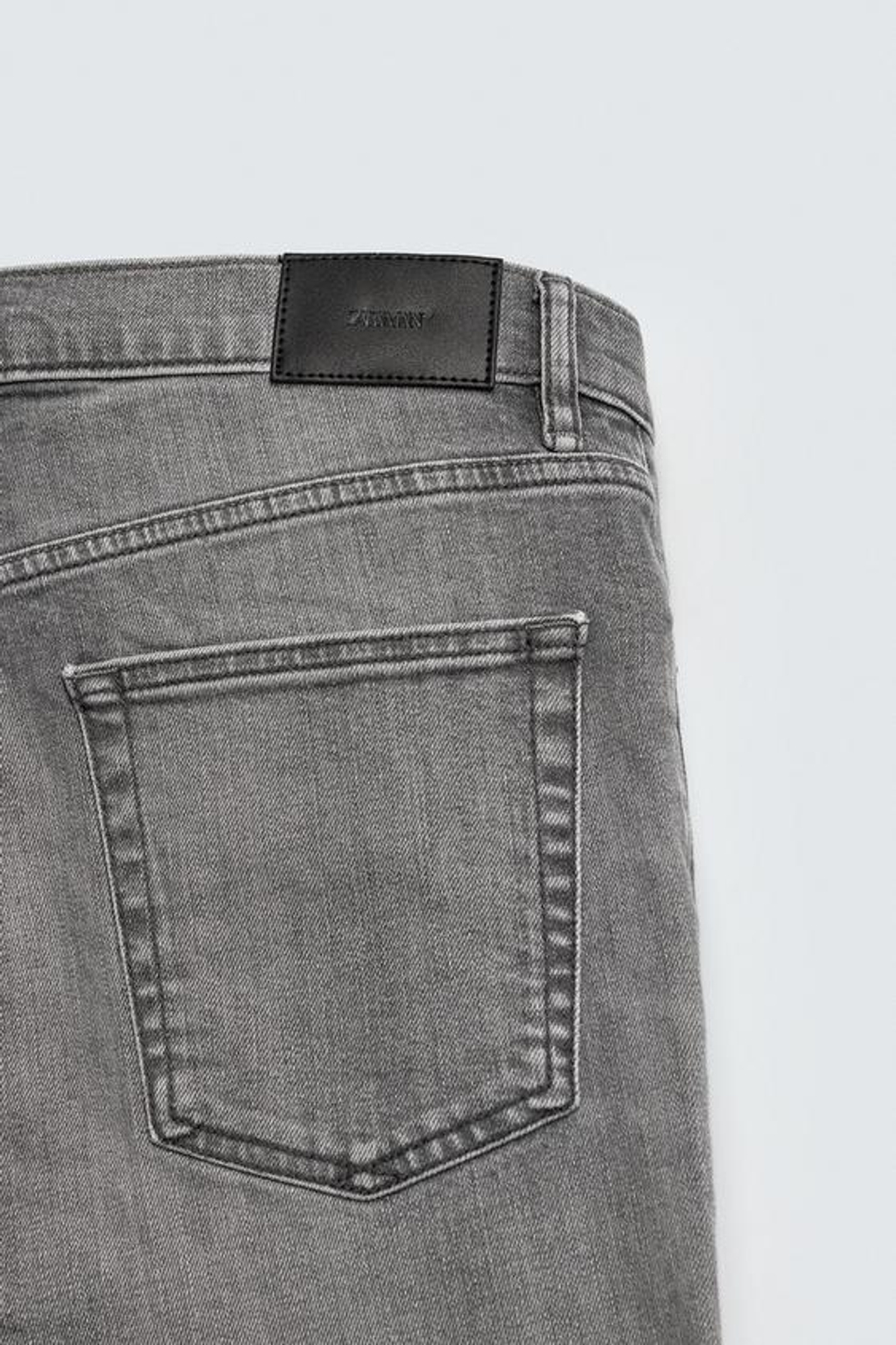 ZARA БАЗОВЫЕ ДЖИНСЫ SLIM FIT, СВЕТЛО-СЕРЫЙ