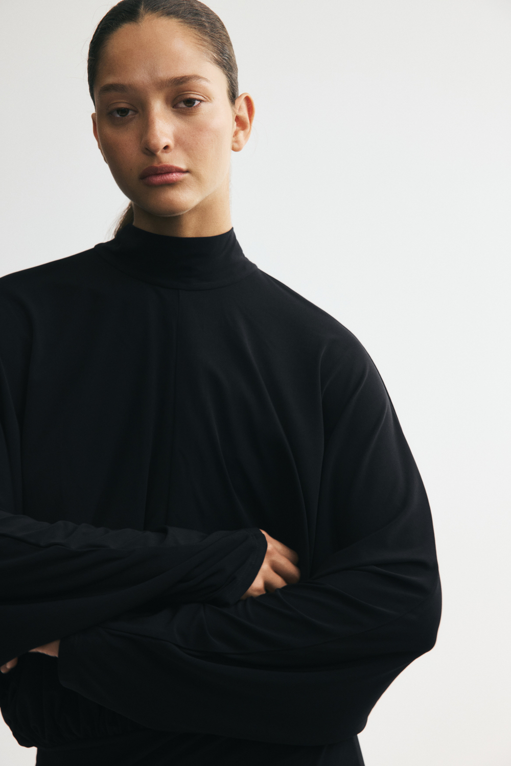 Мини-платье с рукавами «летучая мышь» и завязками - H&M