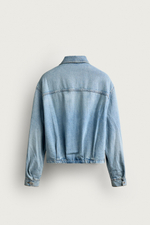 ДЖИНСОВАЯ КУРТКА С ЭФФЕКТОМ ПОТЕРТОСТИ И МОЛНИЕЙ — ZARA