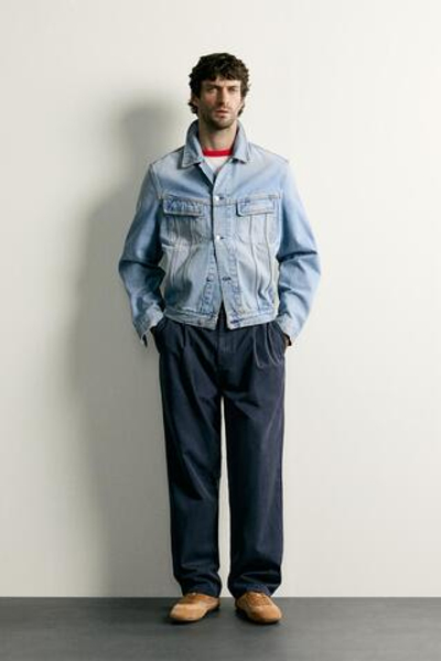 БРЮКИ ЧИНОС RELAXED FIT СО СКЛАДКАМИ — ZARA · 6887/452