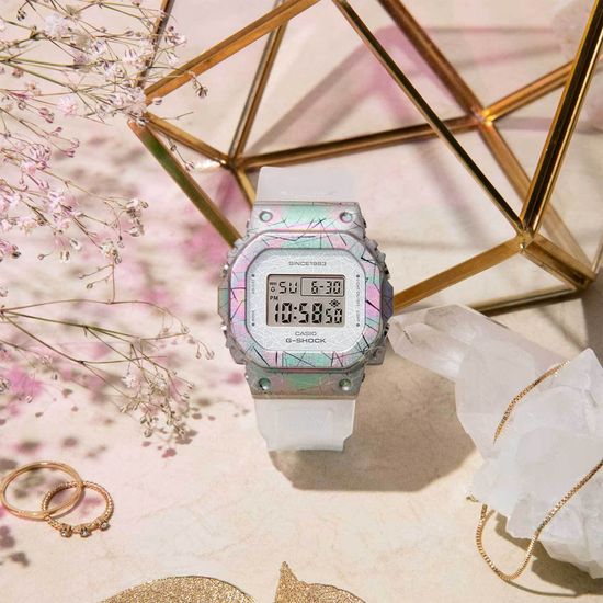 Наручные часы Casio G-Shock GM-S5640GEM-7DR