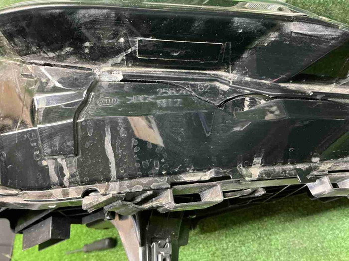 Фара правая BMW X2 U10 (2023-н.в.) LED