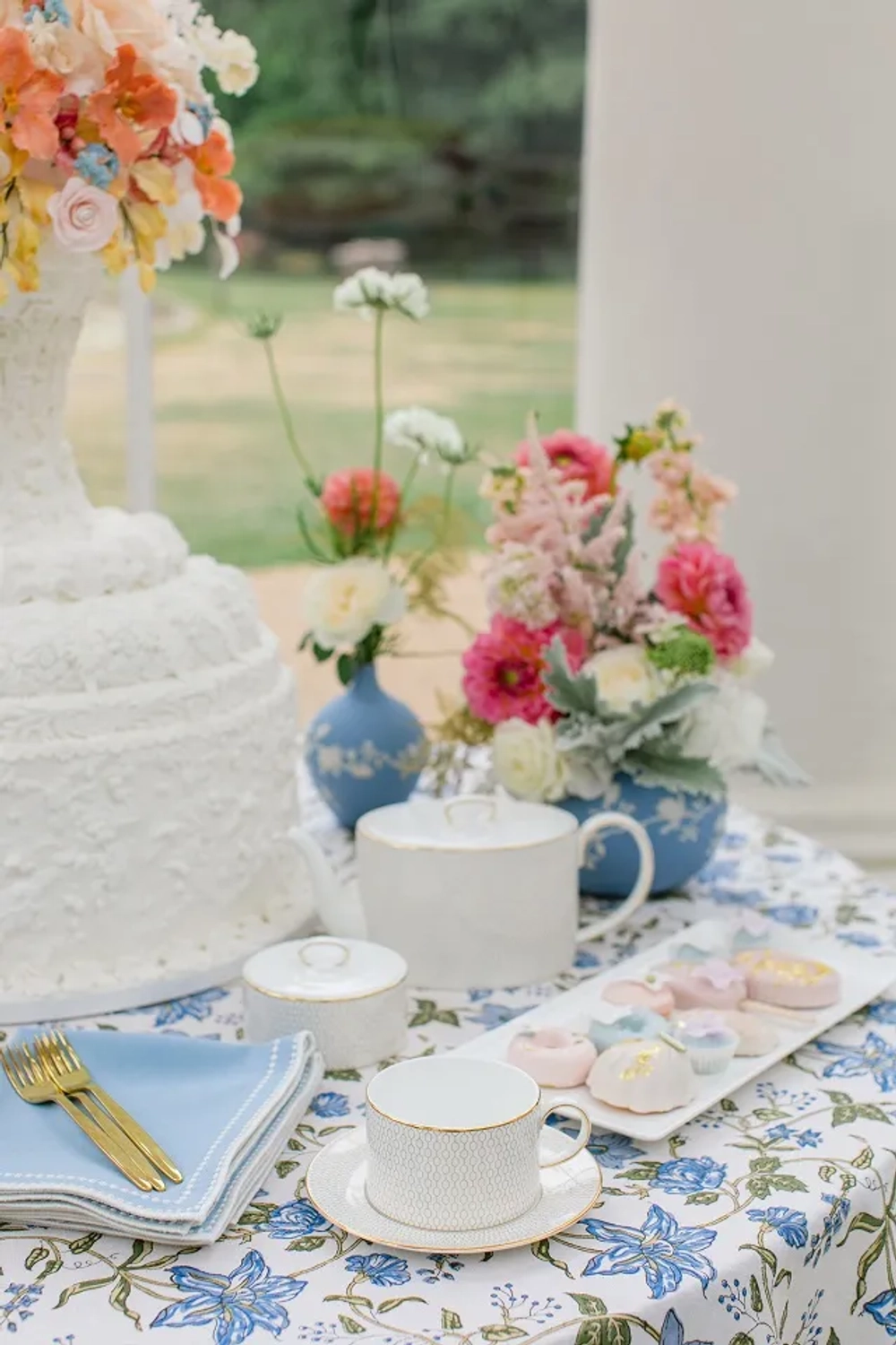 Wedgwood Сервировочное блюдо Gio 32,4x15,9 см EAN 701587313704