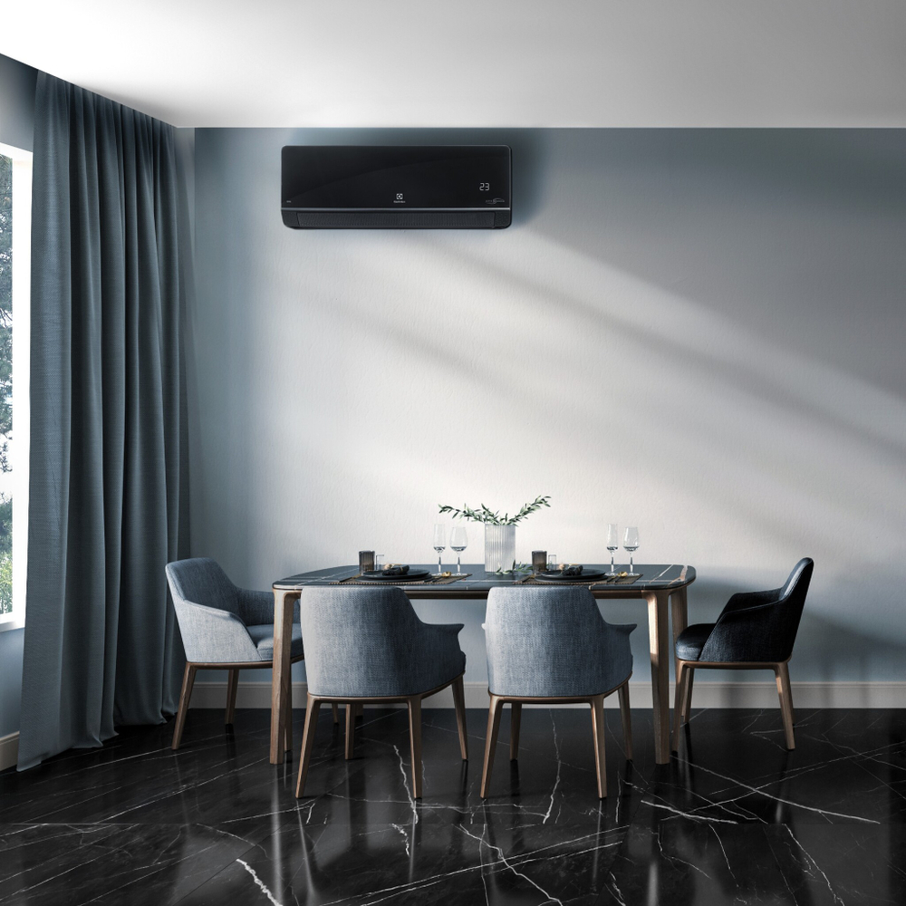 Сплит-система инверторного типа Electrolux Onix Super DC EACS/I-24HIX-BLACK/N8 комплект
