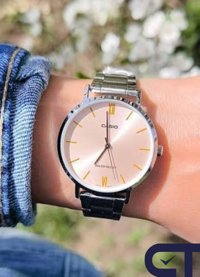 Casio LTP-VT01D-4B — женские кварцевые часы из классической коллекции