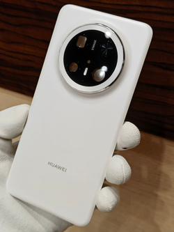 Задняя крышка OPИГИHAЛ для HUAWEI Mate 70 Pro (PLR-L29) - задняя пластиковая панель. Цвет: Светло Зелёный / Green