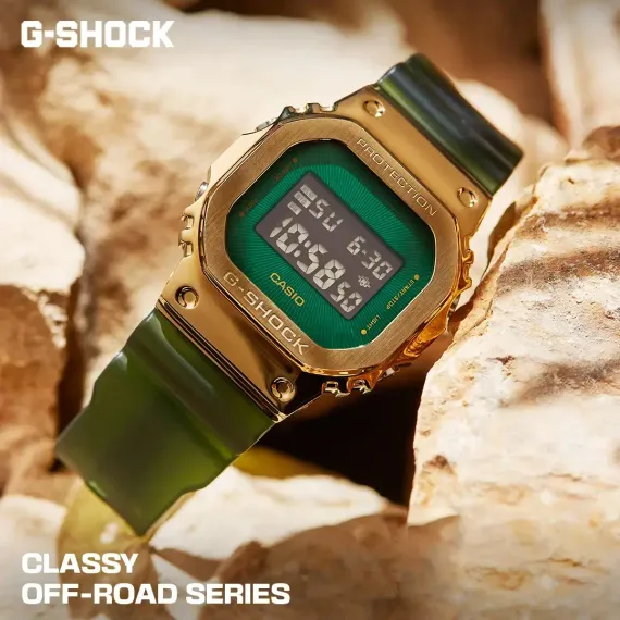 Наручные часы Casio GM-5600CL-3D