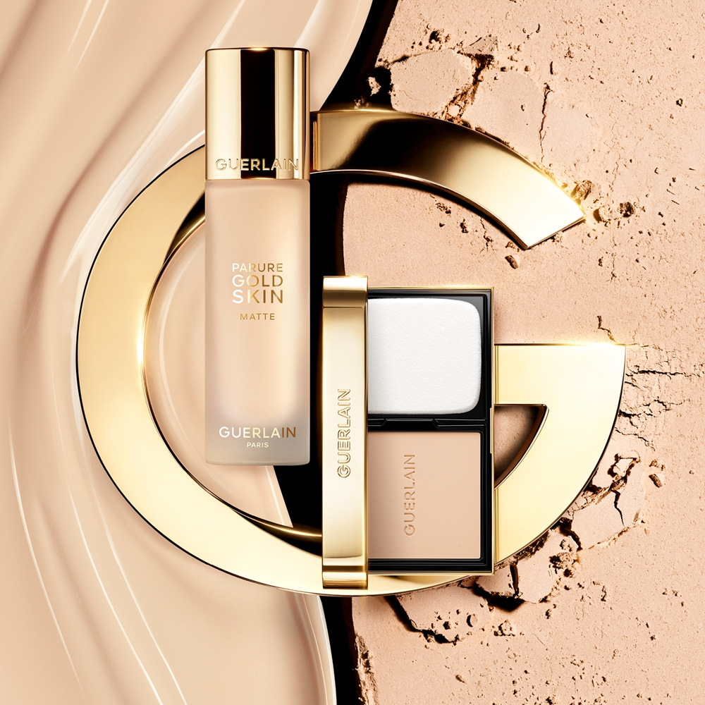 GUERLAIN Parure Gold Skin Control - Матирующий компактный тональный фонд. оттенок 1N Neutral, 8 g