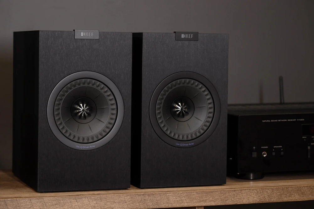 KEF Q150 Satin Black 2-полосная полочная пассивная акустическая система (пара)