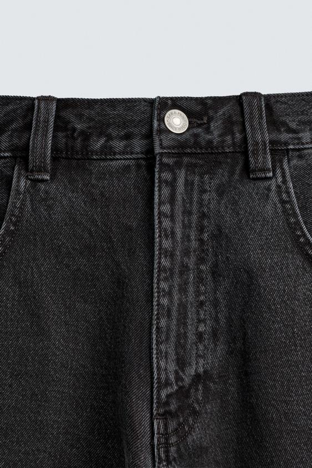 ZARA ДЖИНСОВЫЕ ШОРТЫ BAGGY FIT, УГОЛЬНЫЙ