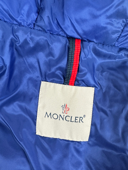 Пуховик Moncler