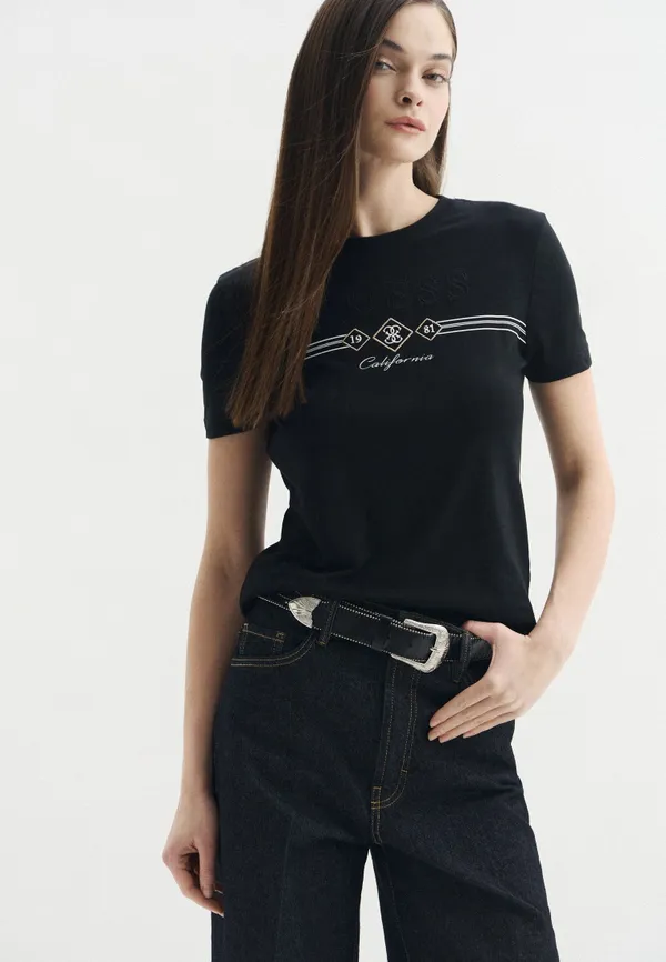 Футболка женская GUESS