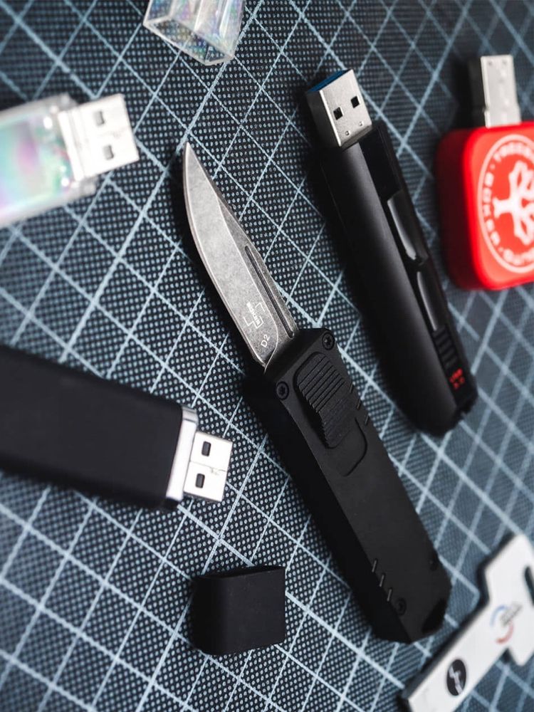 Автоматический нож Boker 06EX270 USB OTF