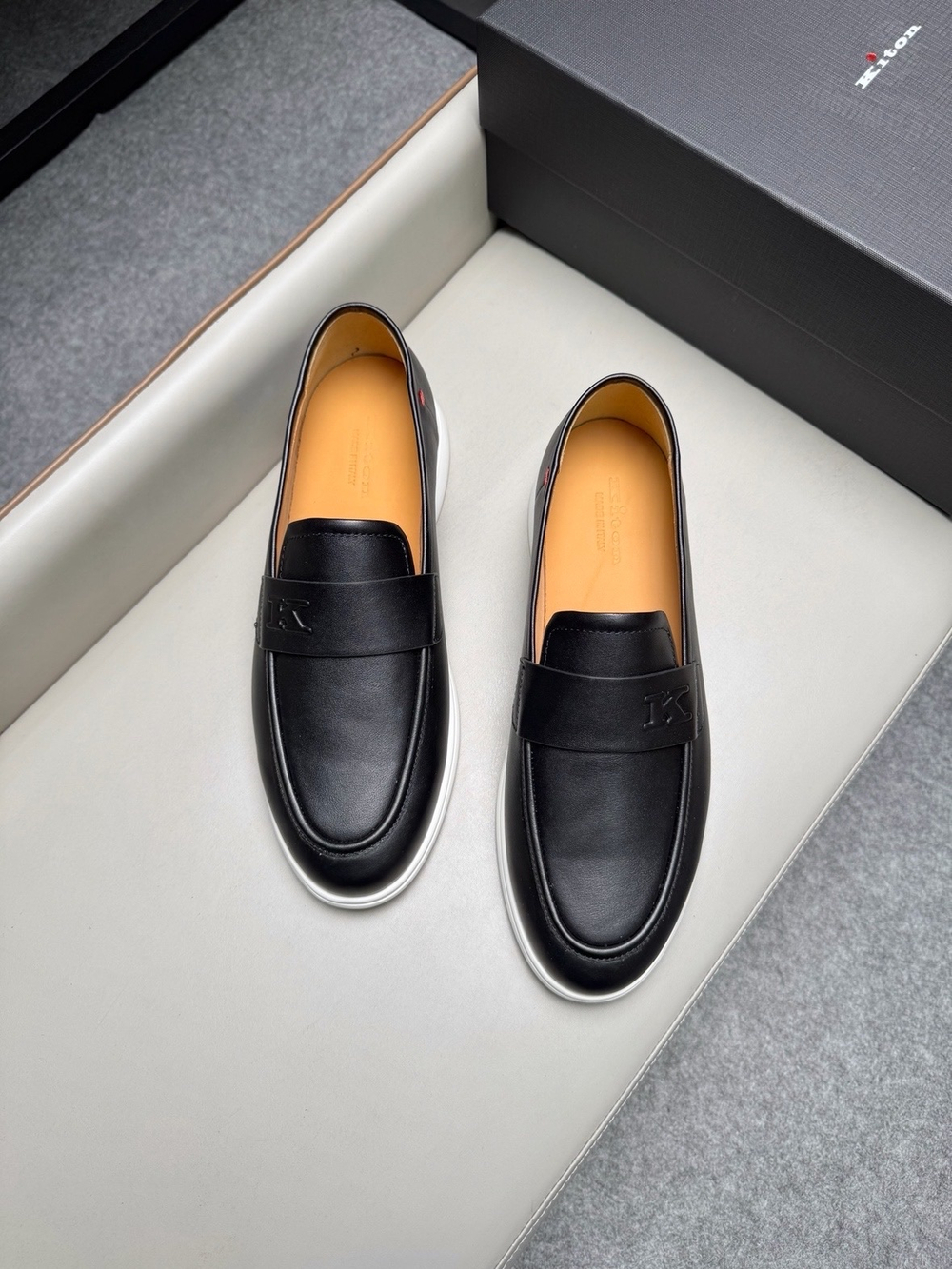 Лоферы Kiton