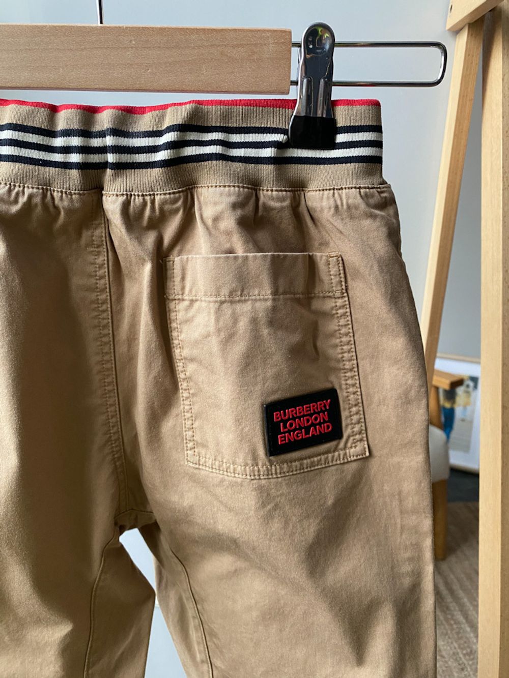 Брюки Burberry, 128