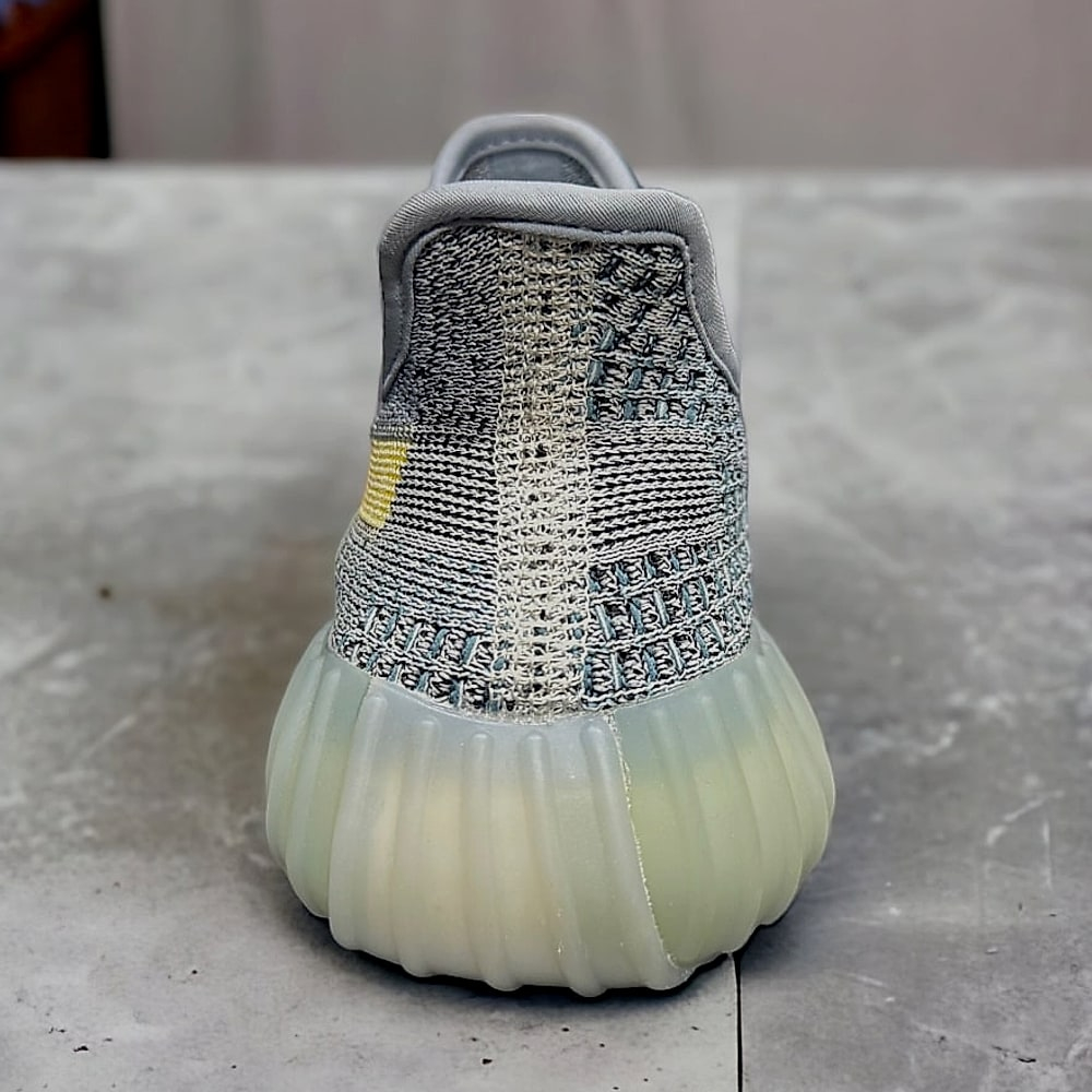 Adidas Yeezy Boost 350 V2 • Ash Blue
