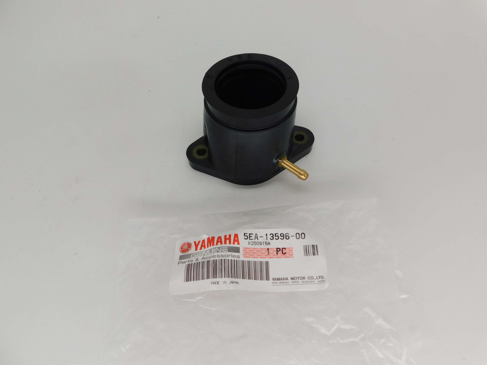 Патрубок впускной Yamaha XJR1300 5EA-13596-00-00