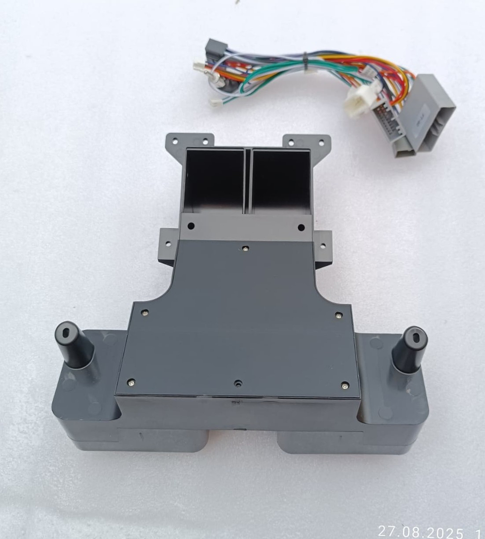 Установочный комплект для HONDA CRV III 2006-2012 (RE)  KUBERG SF-1240