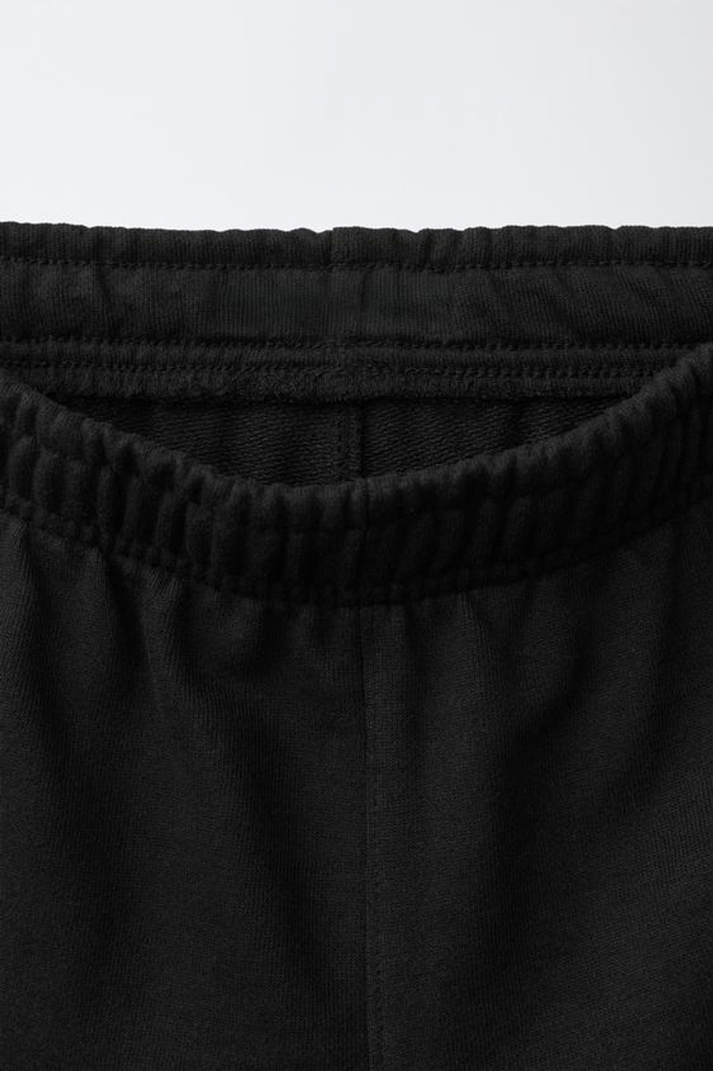 ZARA КОМПЛЕКТ ИЗ ХУДИ И БРЮК С ЛАМПАСАМИ, ЧЕРНЫЙ