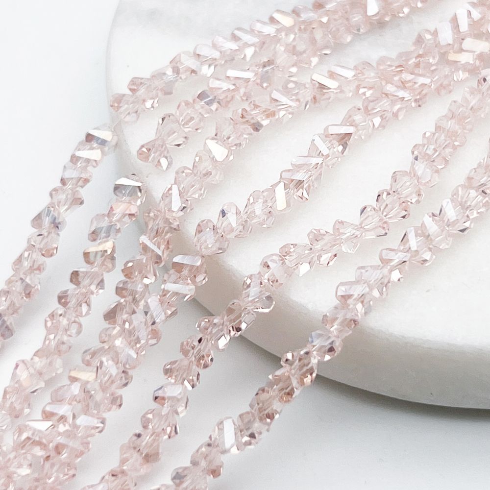 Бусина Треугольник, стекло, цвет розовый AB, размер около 3*4 мм, цена за нить 36 см
