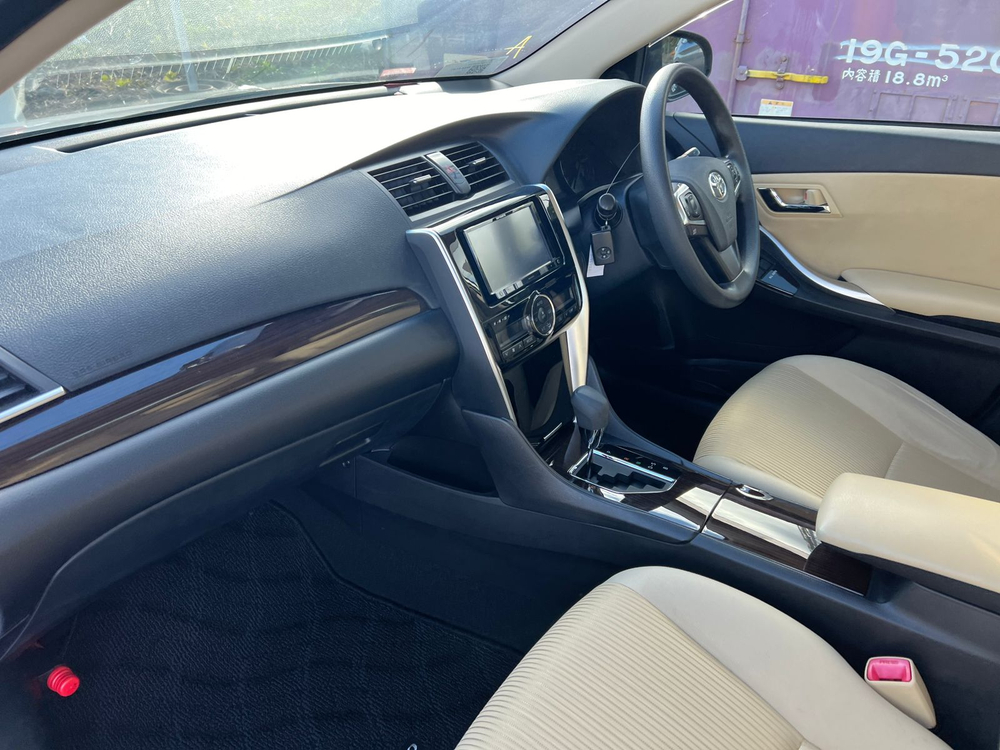 Toyota Premio, 2017
