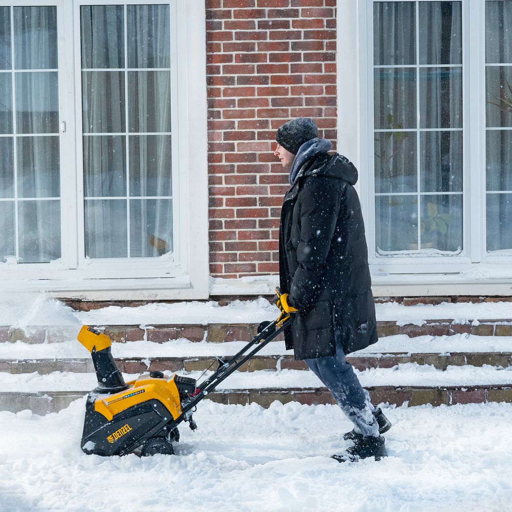 Снегоуборочная машина бензиновая Denzel SB 460 E, 99cc, электростартер, шнек SnowCrusher